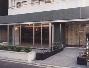 photo1